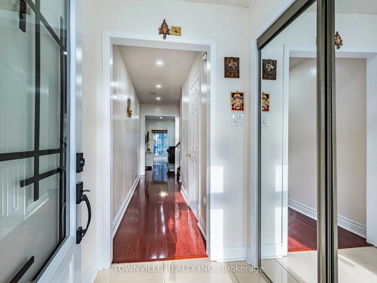63, Ural, Sandringham-Wellington, Brampton