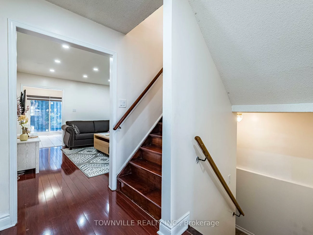 63, Ural, Sandringham-Wellington, Brampton