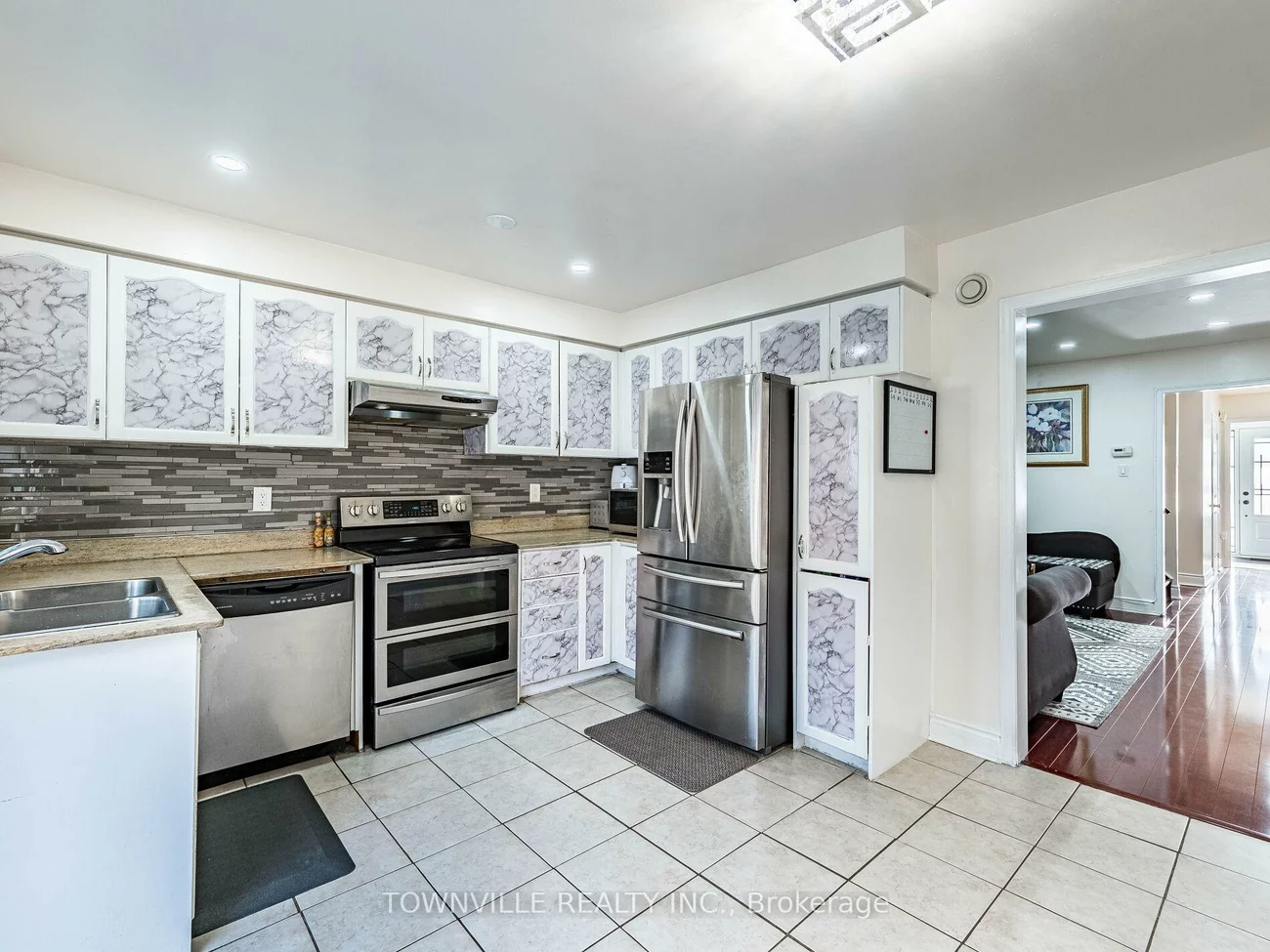 63, Ural, Sandringham-Wellington, Brampton