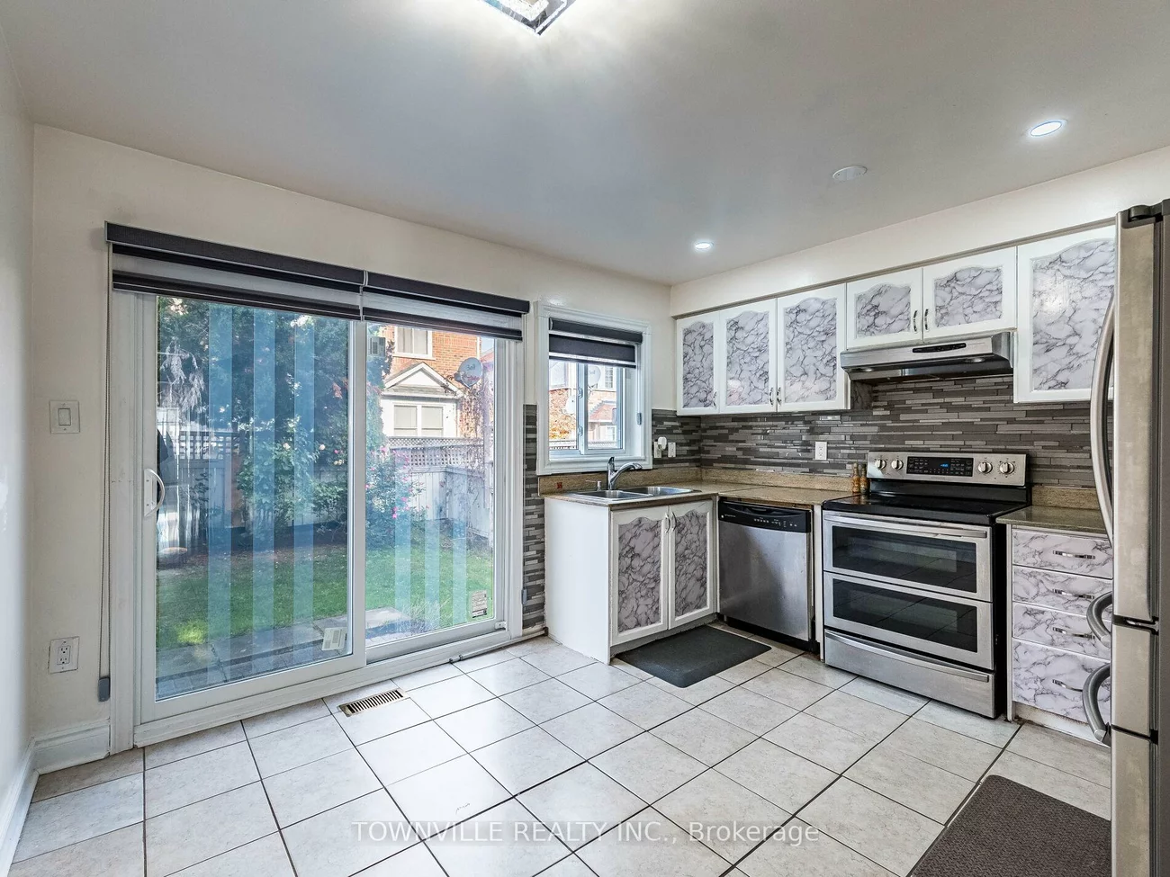 63, Ural, Sandringham-Wellington, Brampton