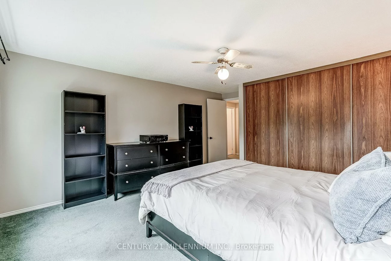82, Horton, Central Park, Brampton