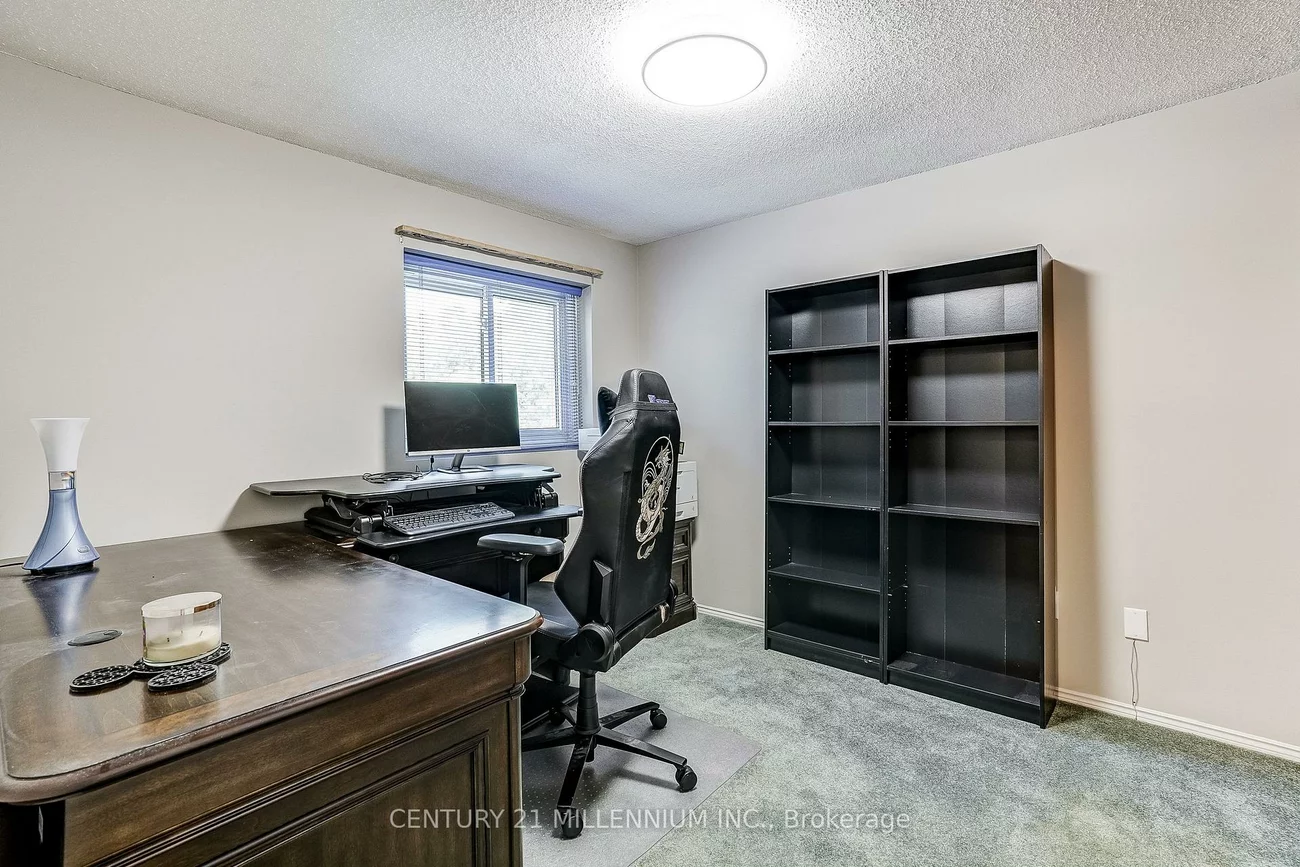 82, Horton, Central Park, Brampton