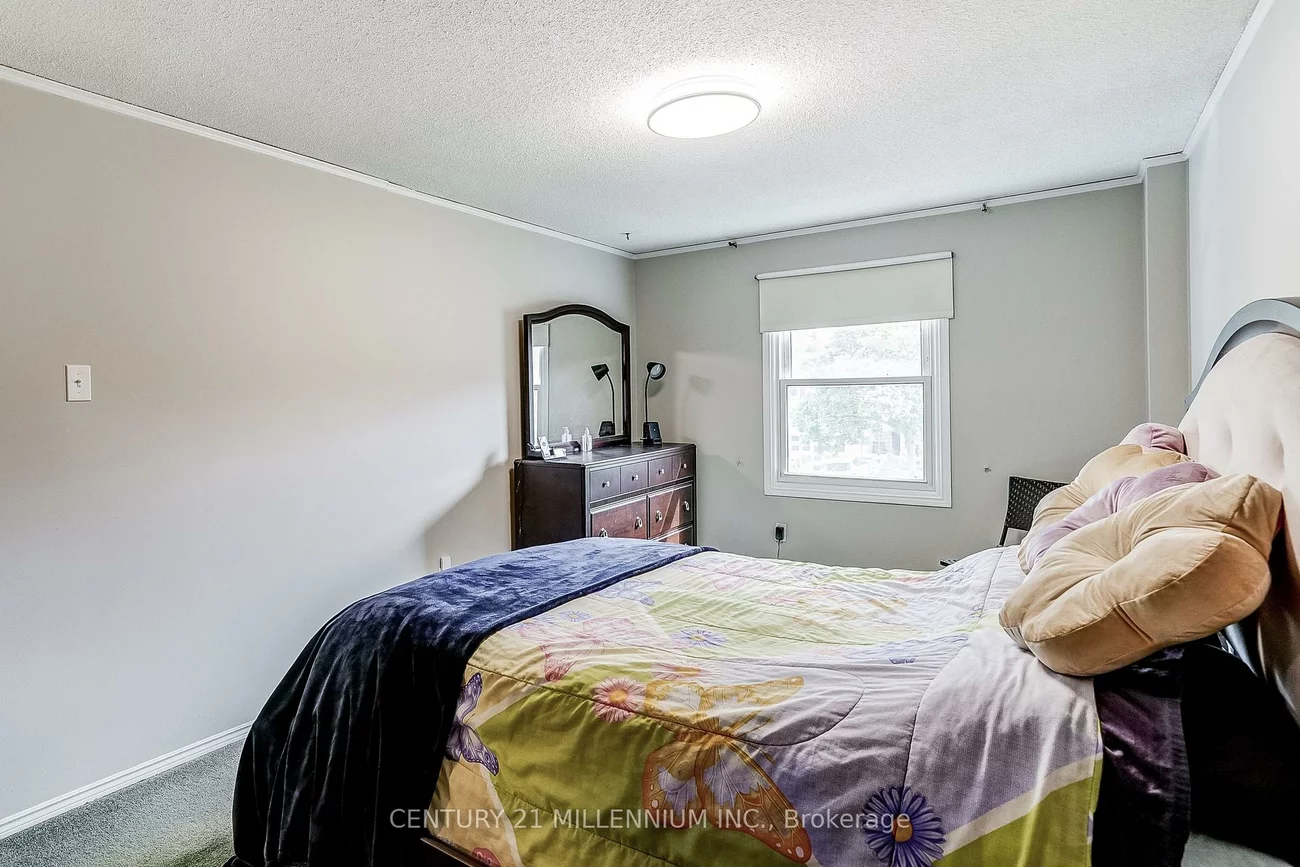 82, Horton, Central Park, Brampton