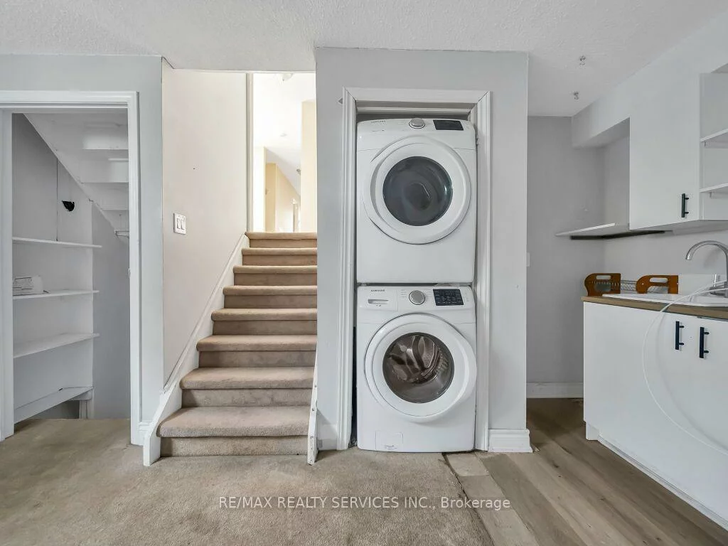 41, Simmons, Madoc, Brampton