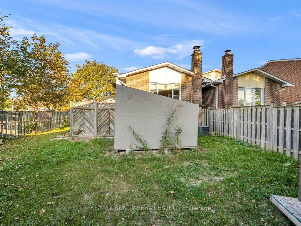 41, Simmons, Madoc, Brampton
