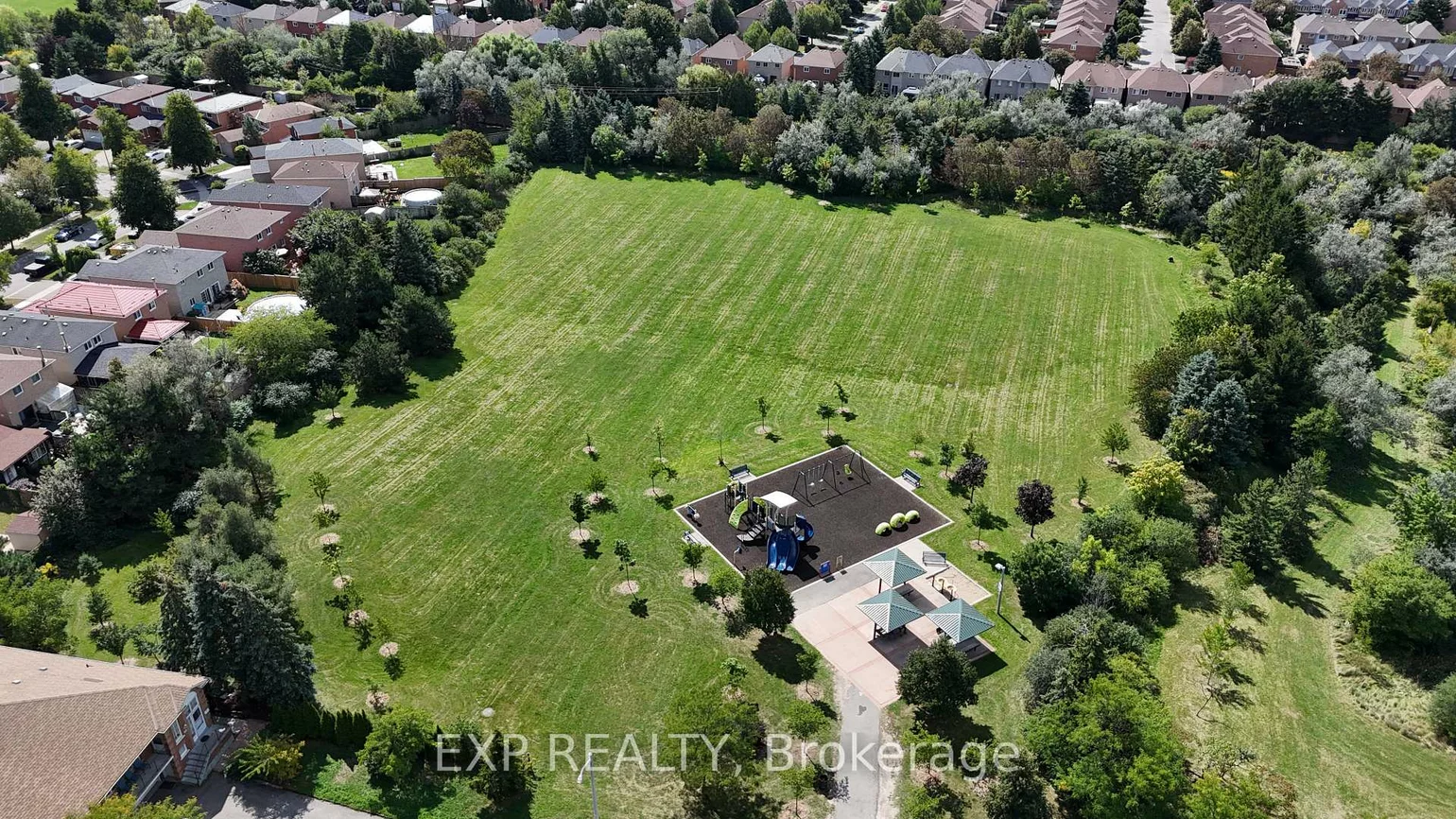 271, Murray, Brampton West, Brampton