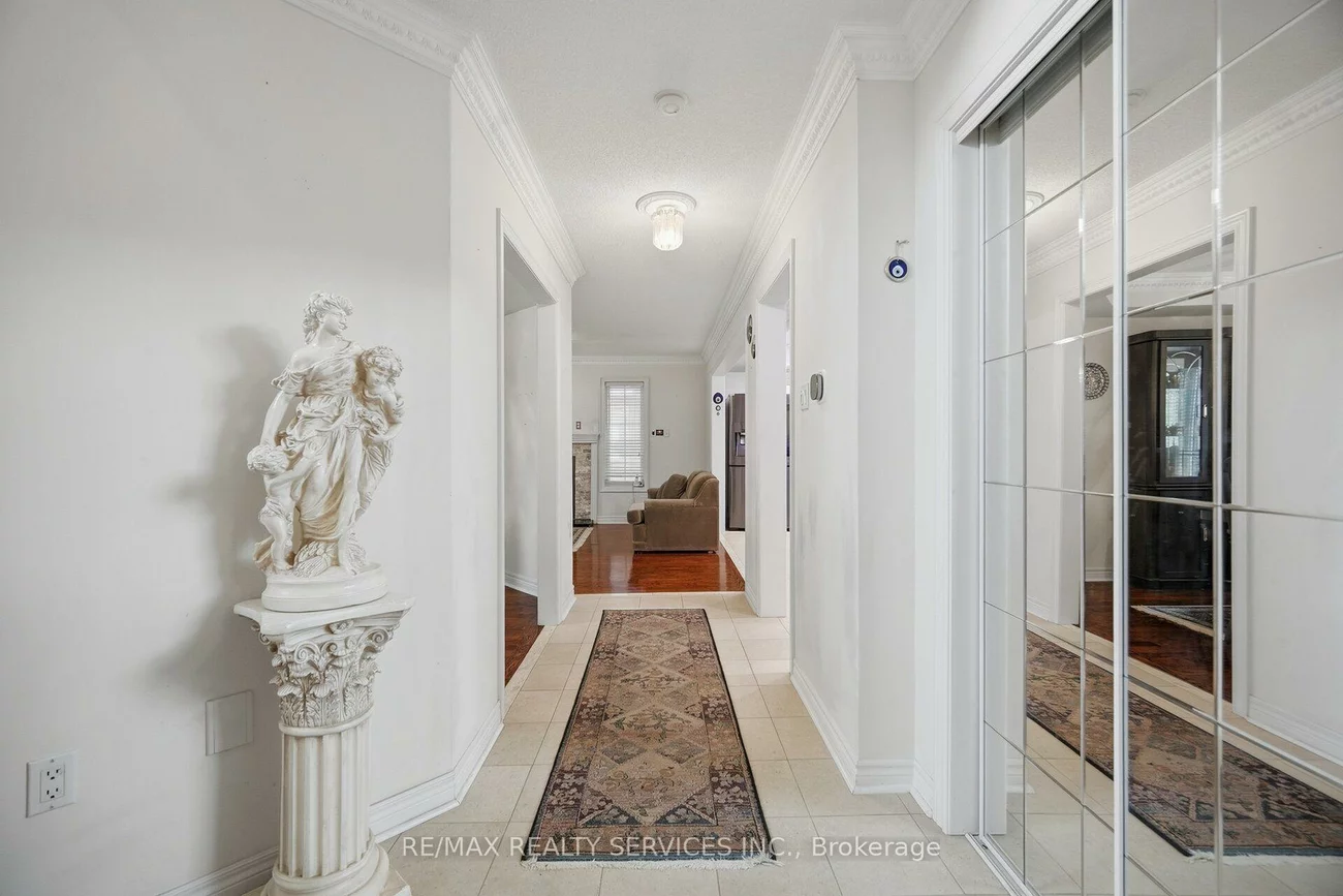 8, Riverbank, Sandringham-Wellington, Brampton