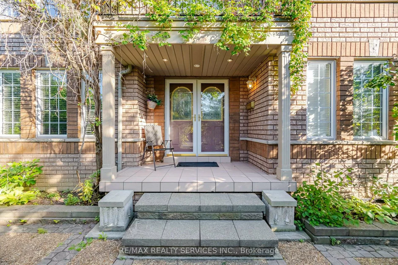 8, Riverbank, Sandringham-Wellington, Brampton