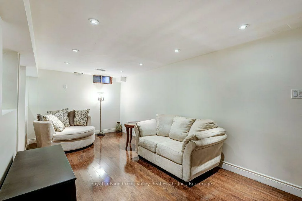 23, Tinsmith, Northwest Sandalwood Parkway, Brampton