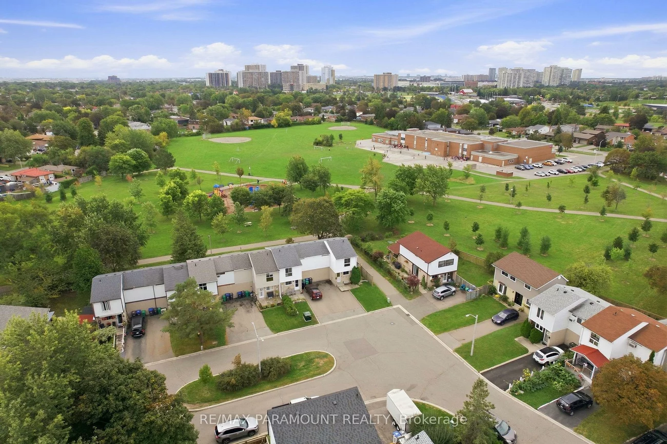 16, Gleneaden, Northgate, Brampton