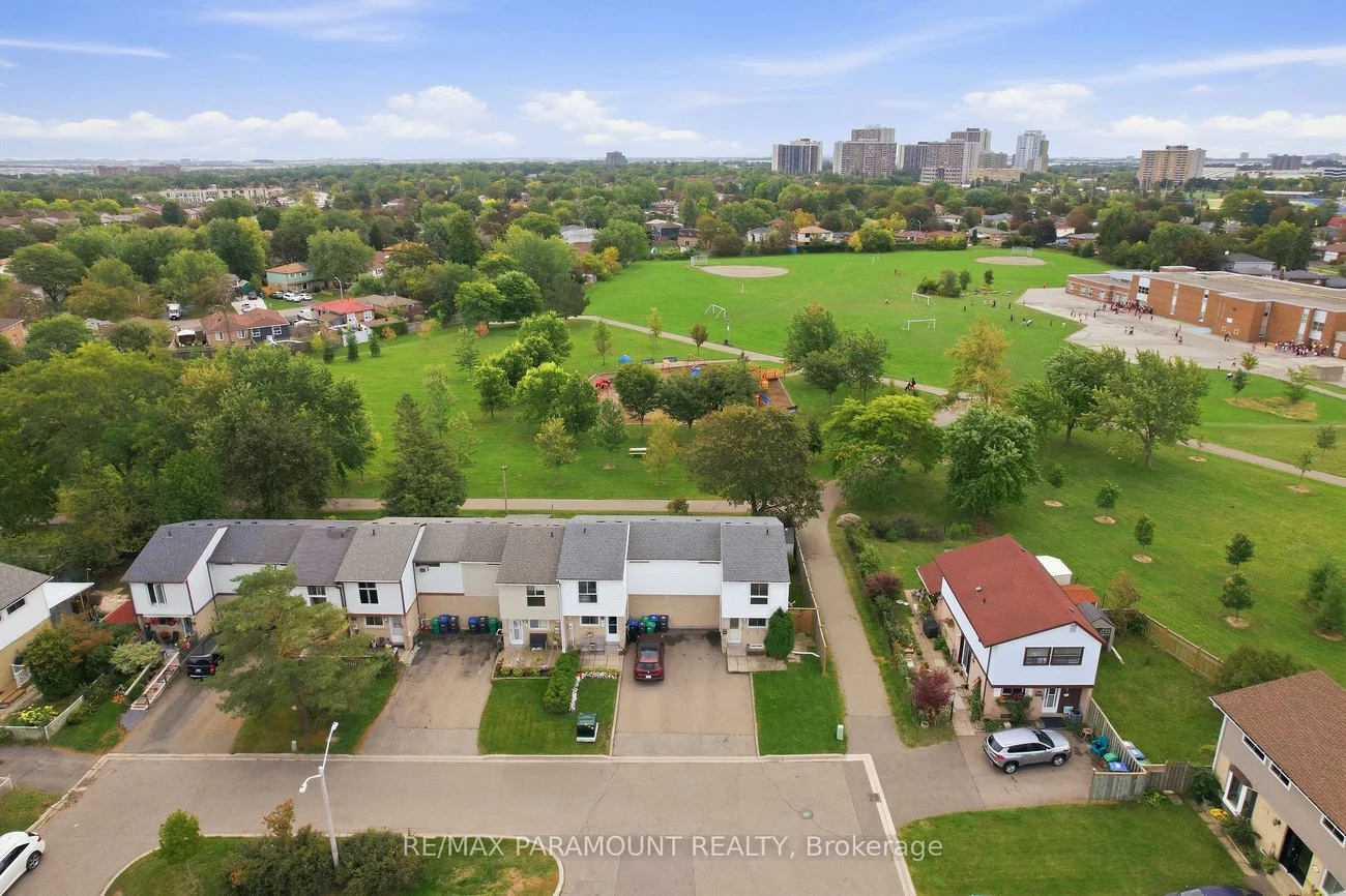 16, Gleneaden, Northgate, Brampton