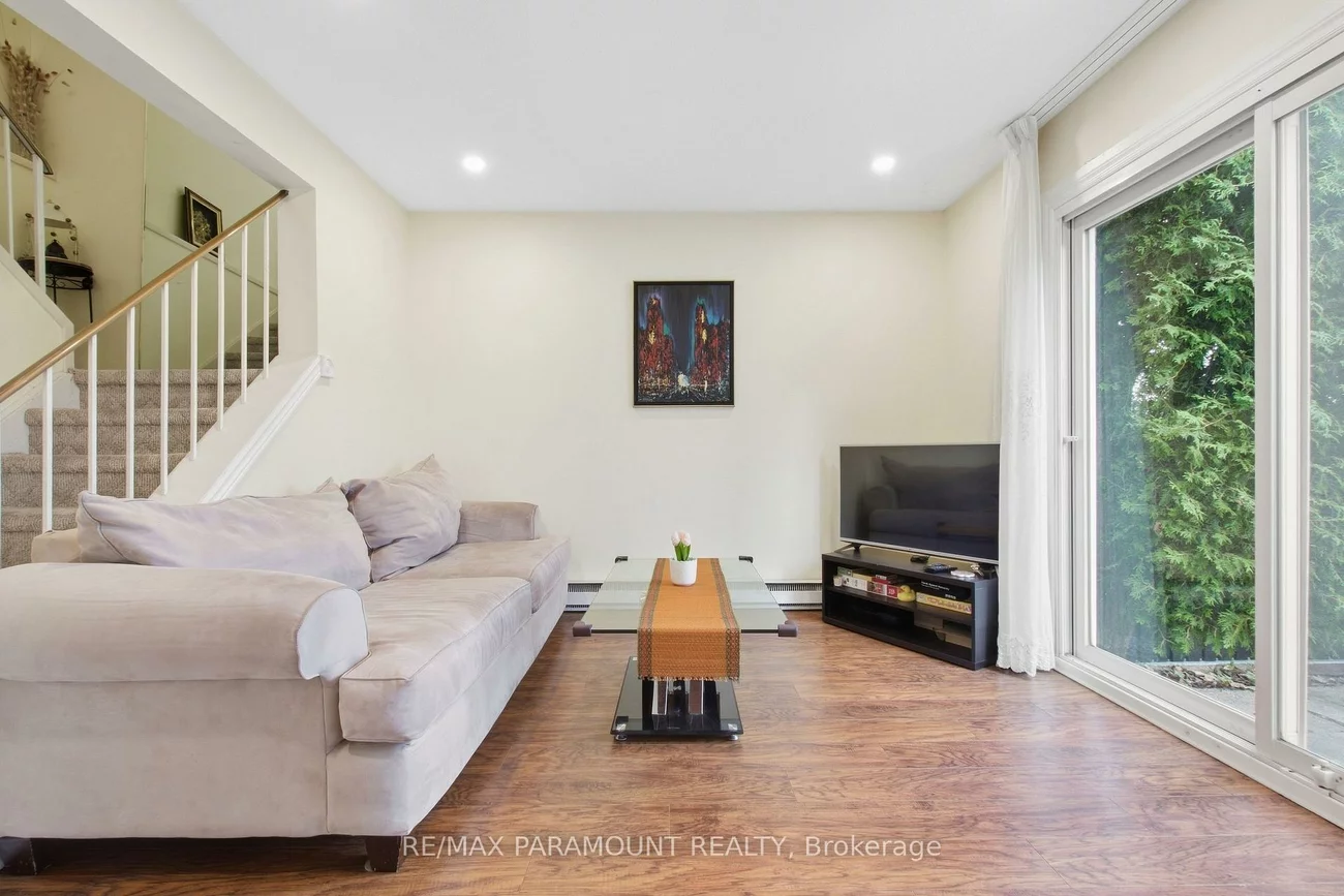 16, Gleneaden, Northgate, Brampton