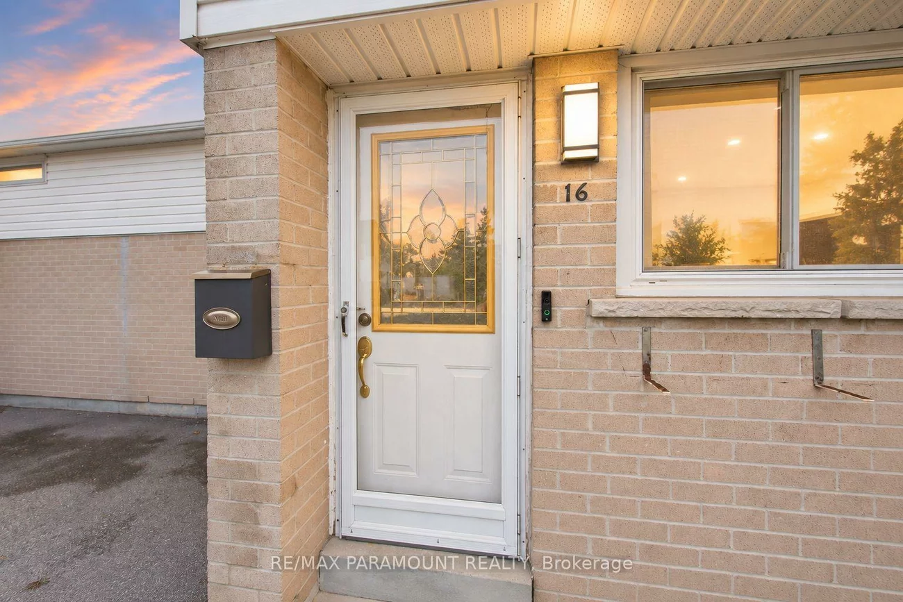 16, Gleneaden, Northgate, Brampton