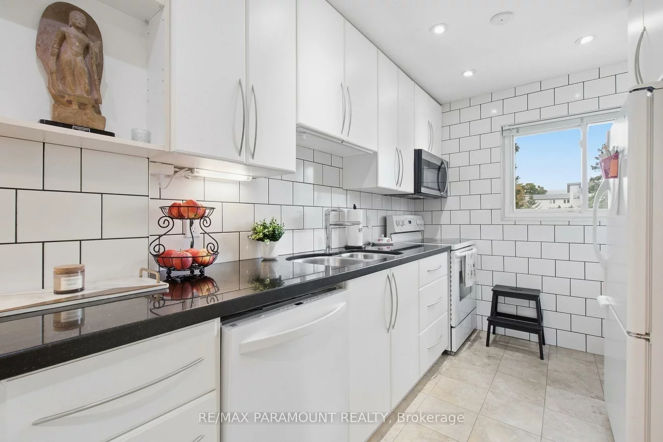 16, Gleneaden, Northgate, Brampton