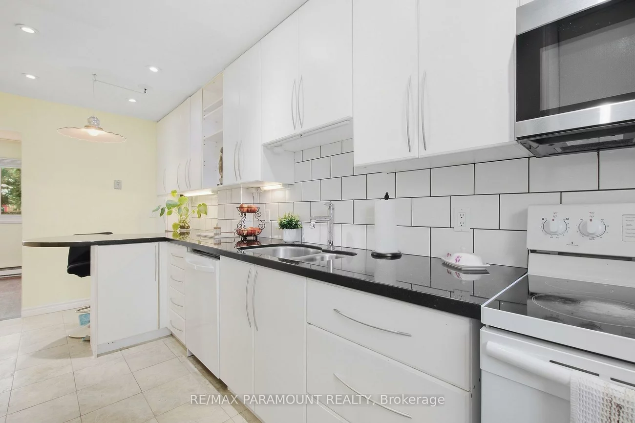 16, Gleneaden, Northgate, Brampton