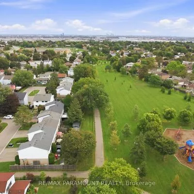 16, Gleneaden, Northgate, Brampton