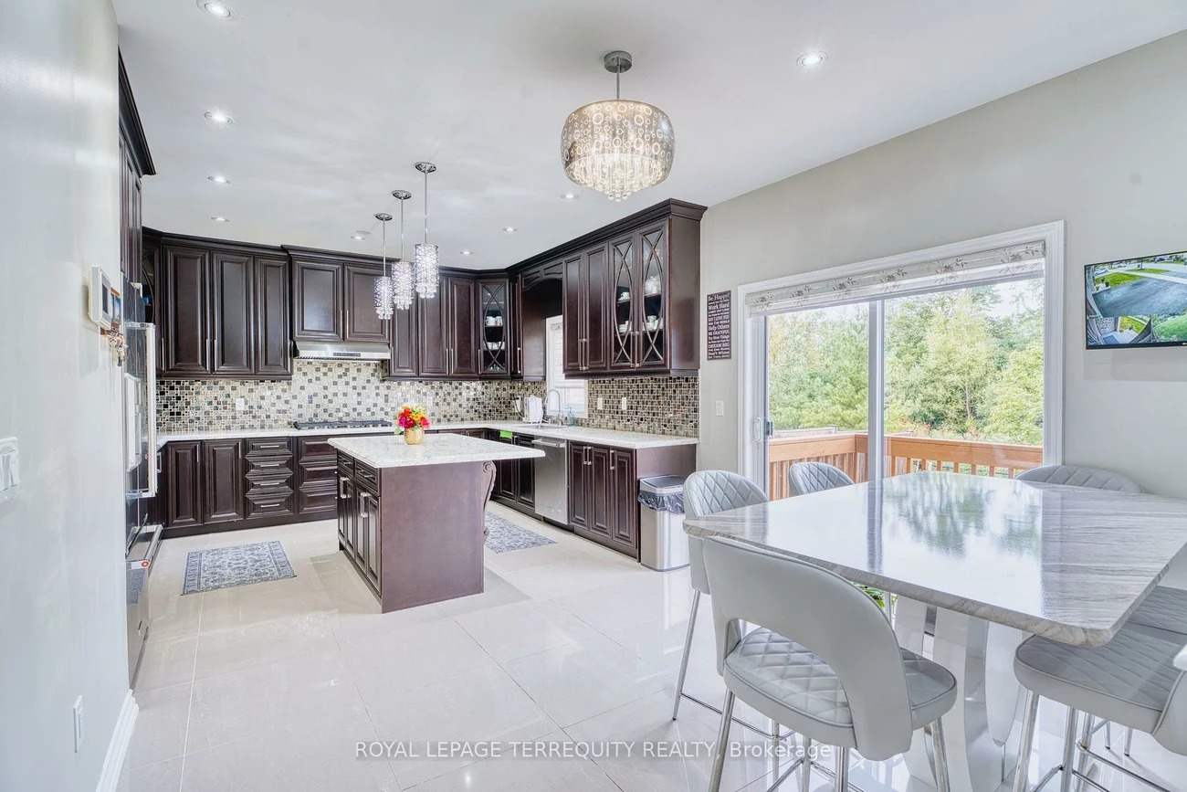 38, Rhapsody, Vales of Castlemore, Brampton
