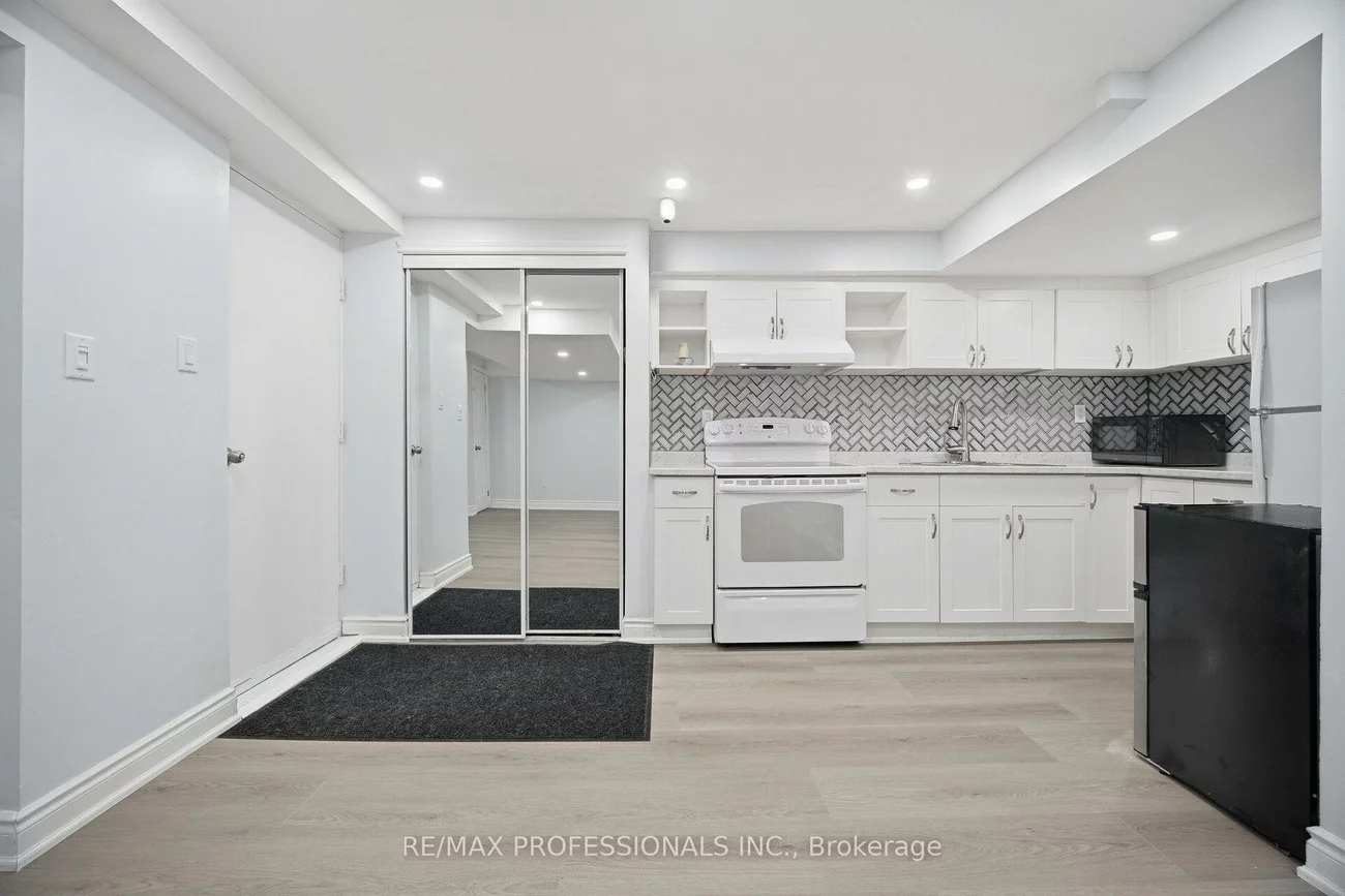 4, McFadden, Heart Lake East, Brampton
