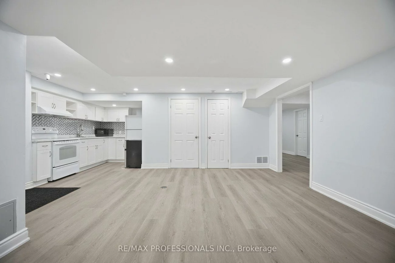 4, McFadden, Heart Lake East, Brampton