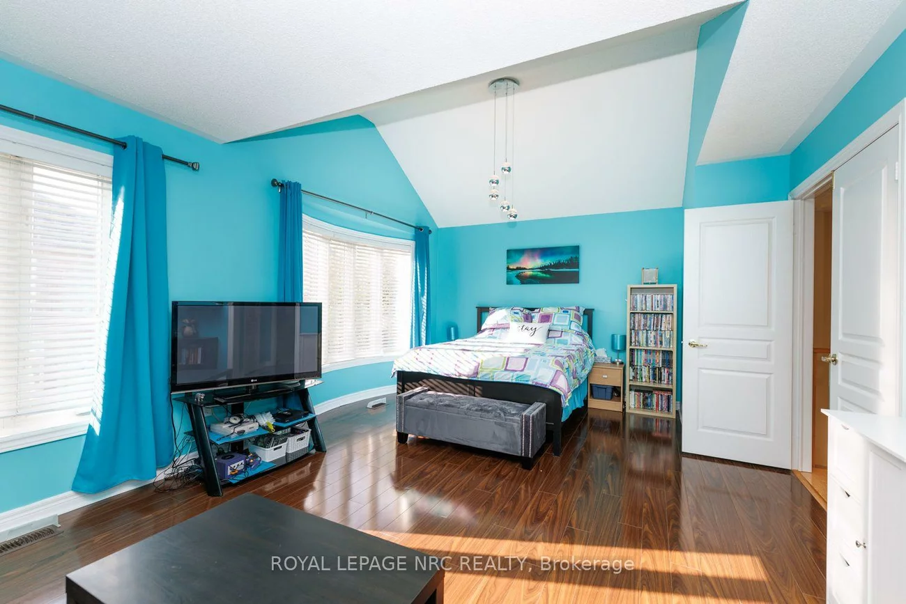 25, Maverick, Sandringham-Wellington, Brampton