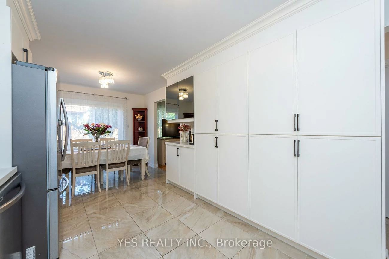 7, Colchester, Heart Lake West, Brampton