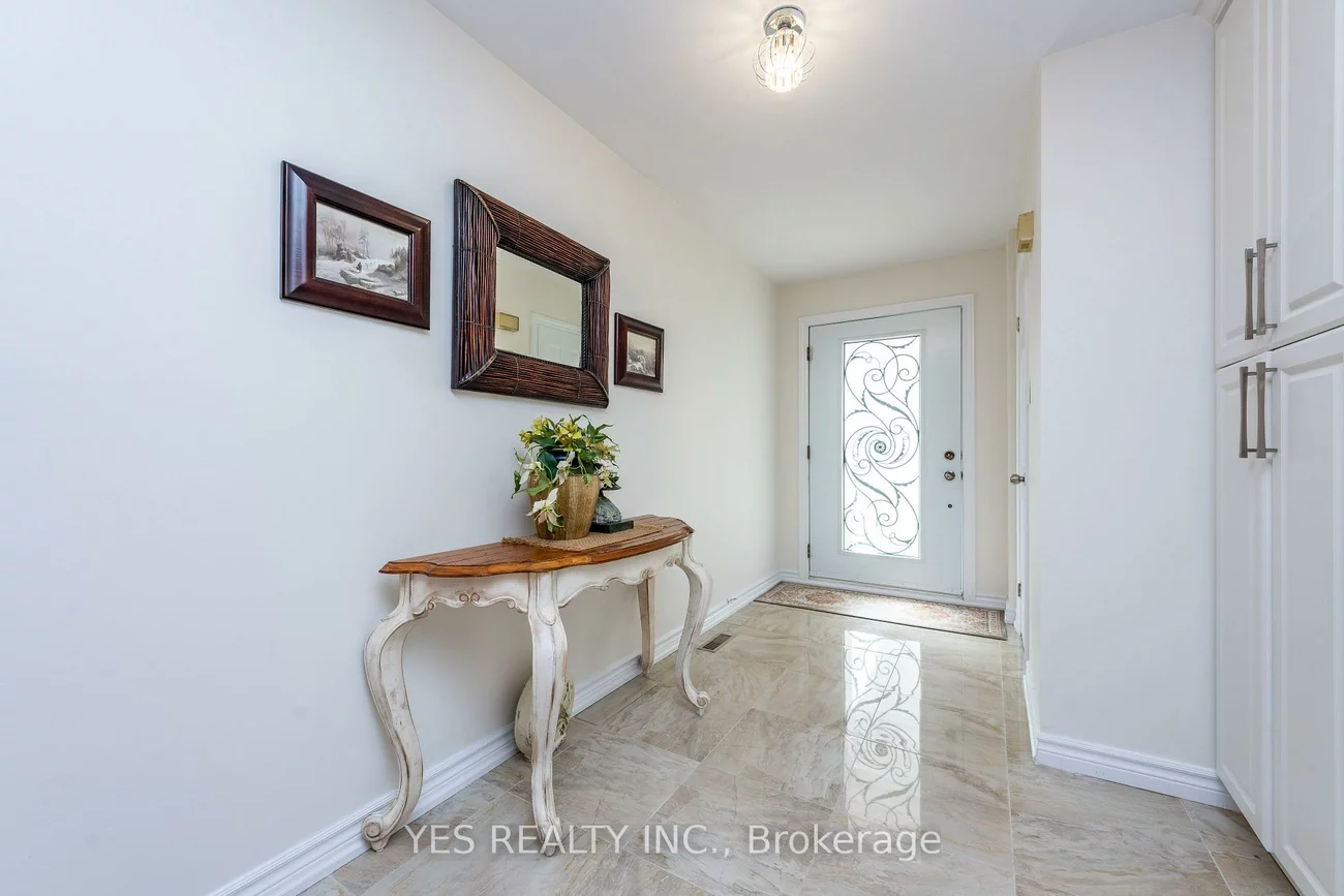 7, Colchester, Heart Lake West, Brampton