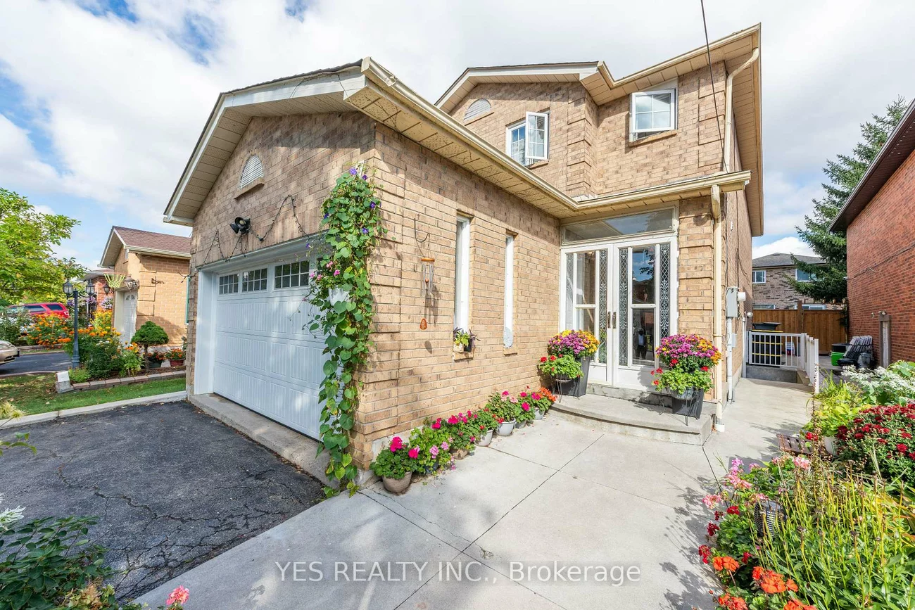 7, Colchester, Heart Lake West, Brampton