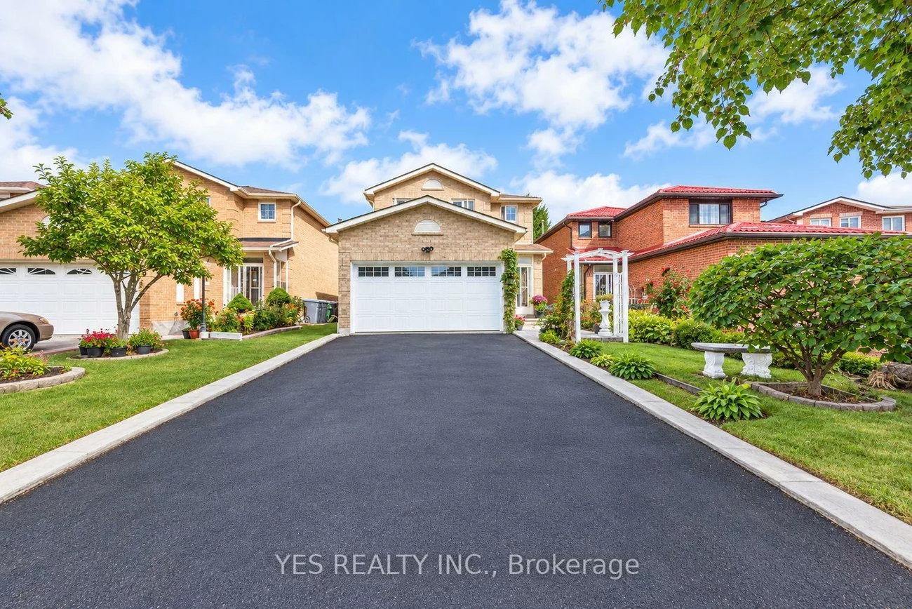 7, Colchester, Heart Lake West, Brampton