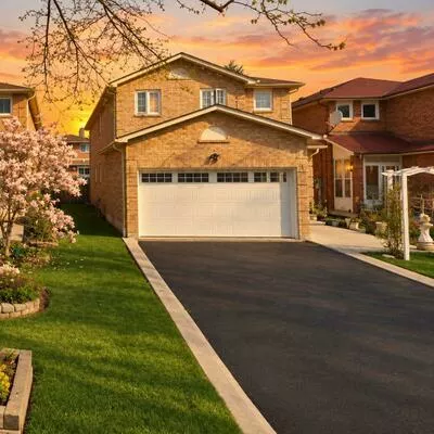 7, Colchester, Heart Lake West, Brampton
