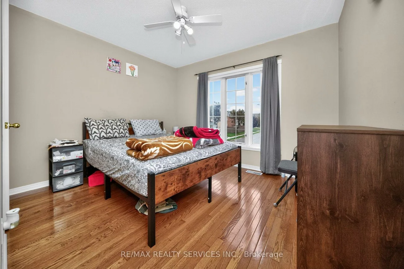 26, Peachleaf, Fletcher's Meadow, Brampton