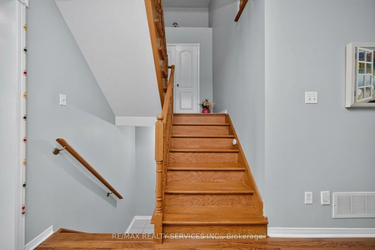 26, Peachleaf, Fletcher's Meadow, Brampton