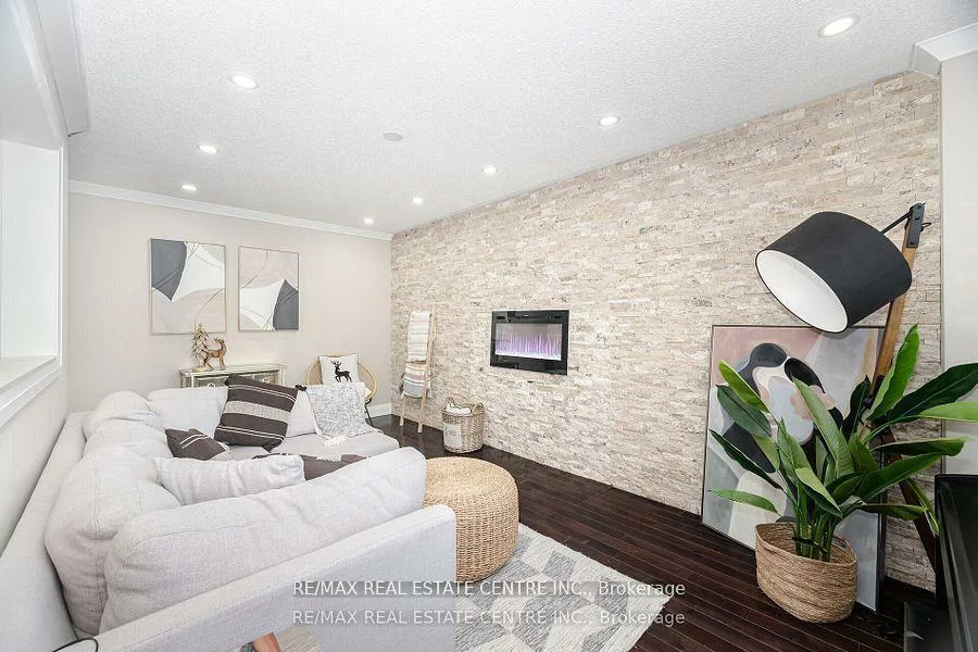 8, Duffield, Fletcher's Meadow, Brampton