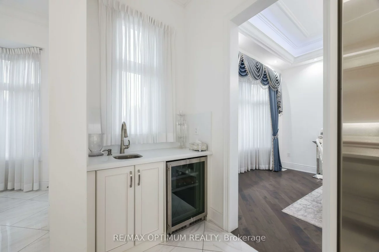 37, Elbern Markell, Credit Valley, Brampton
