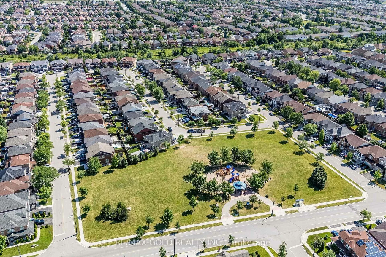 20, Amaranth, Northwest Sandalwood Parkway, Brampton