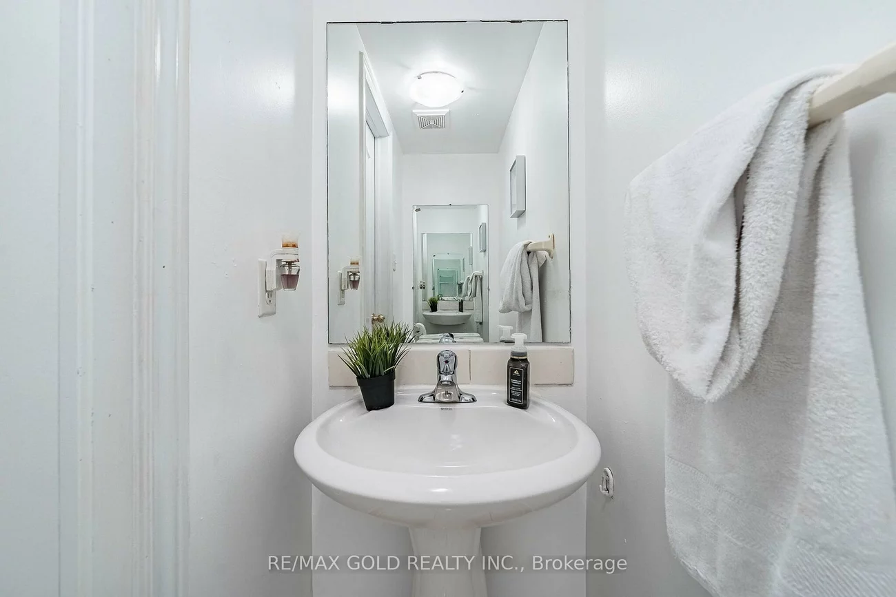 20, Amaranth, Northwest Sandalwood Parkway, Brampton