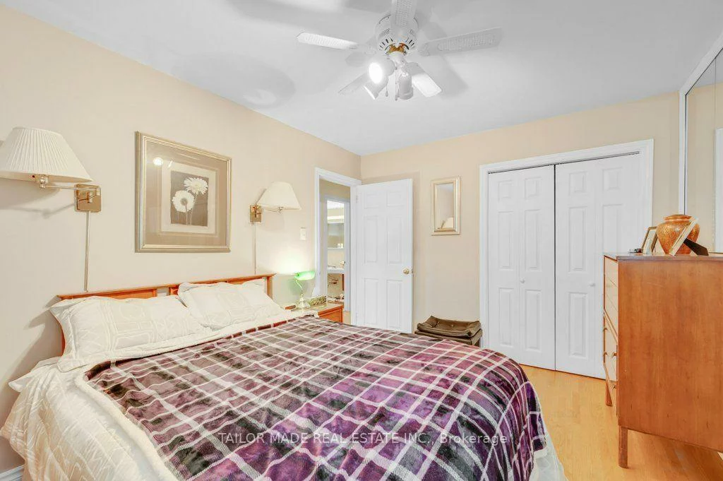 22, Greystone, Brampton South, Brampton