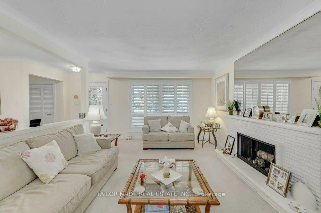 22, Greystone, Brampton South, Brampton
