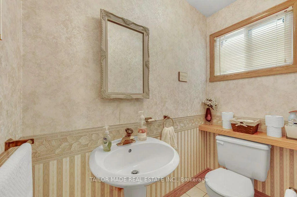 22, Greystone, Brampton South, Brampton