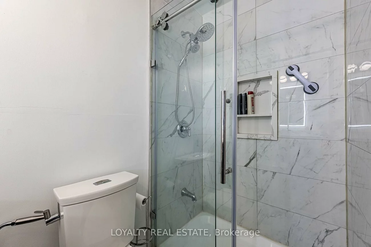 52, Newcastle, Westgate, Brampton