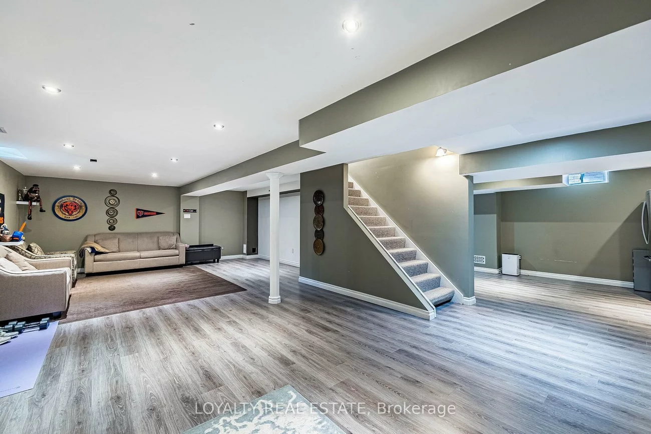 52, Newcastle, Westgate, Brampton