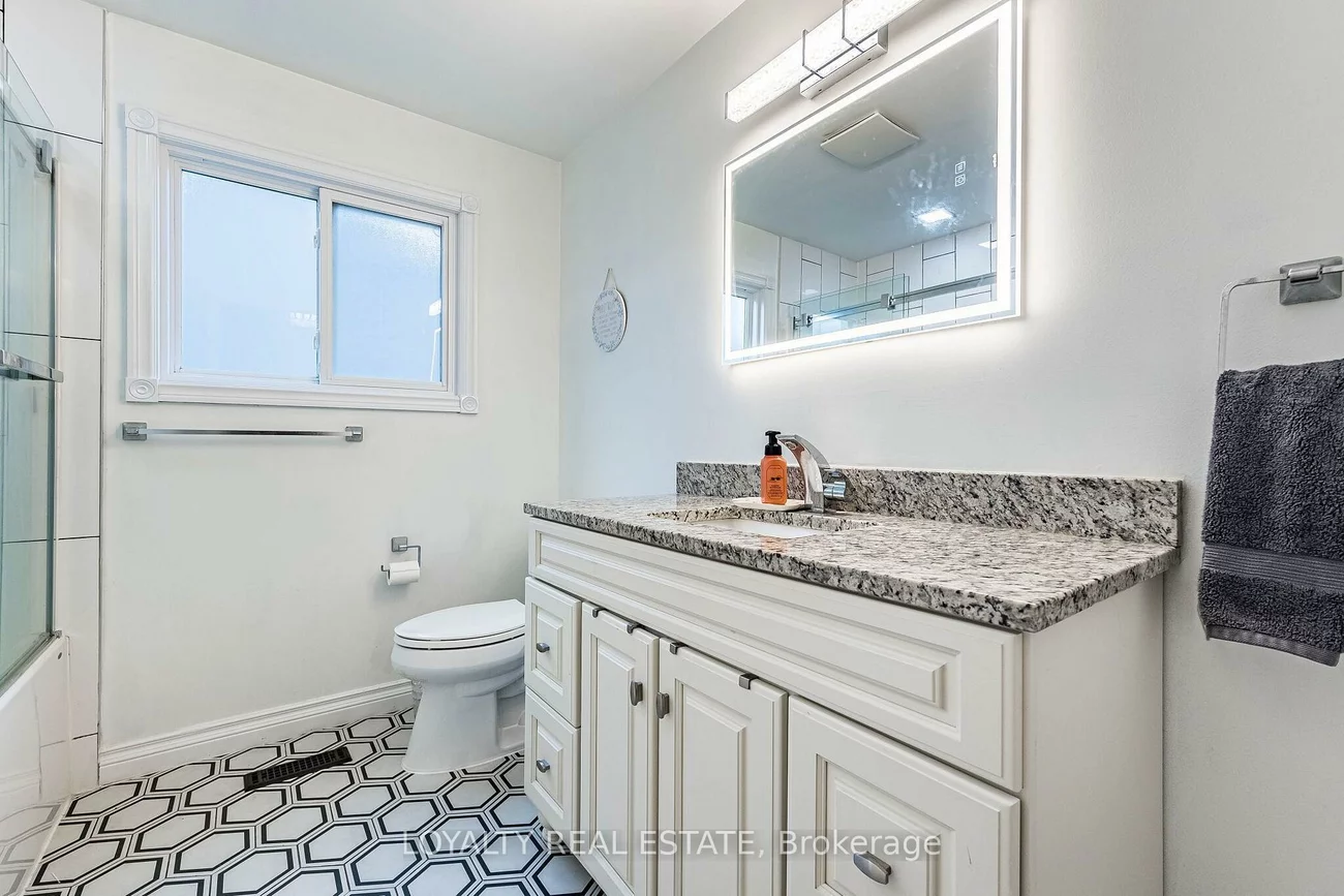 52, Newcastle, Westgate, Brampton