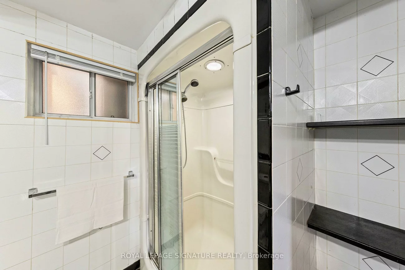 112, Kingswood, Madoc, Brampton