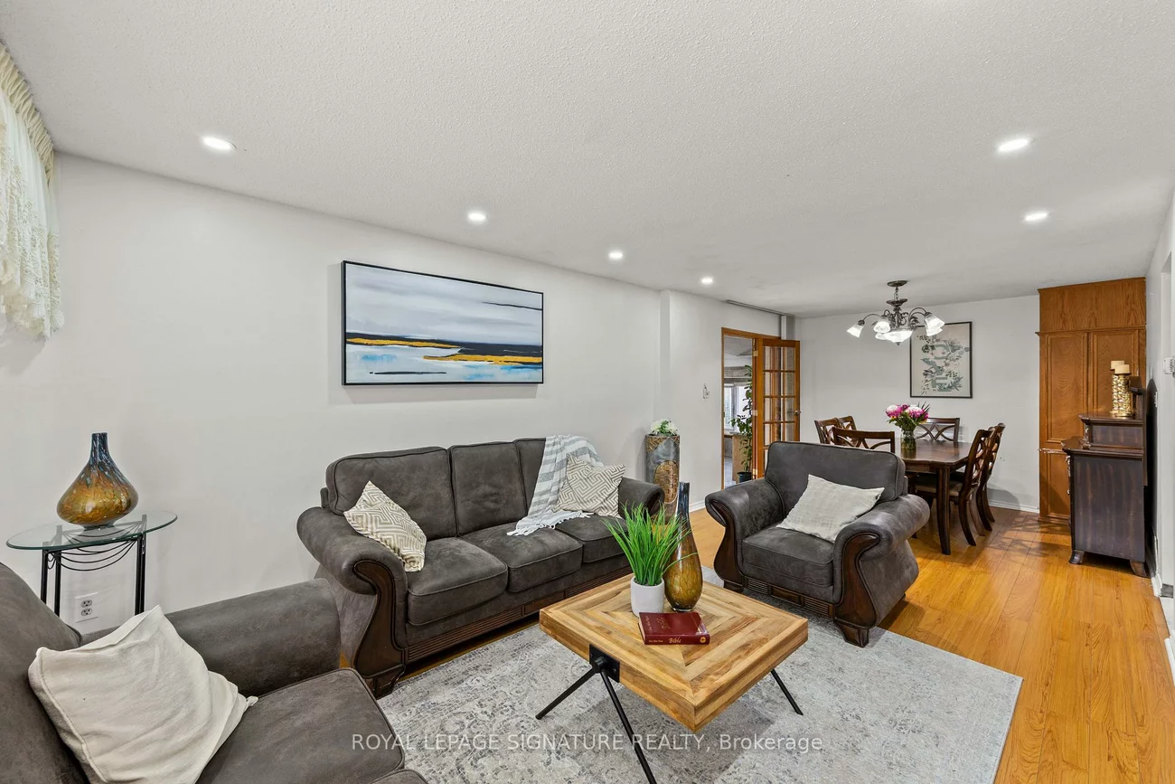 112, Kingswood, Madoc, Brampton