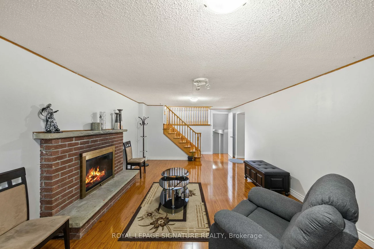 112, Kingswood, Madoc, Brampton