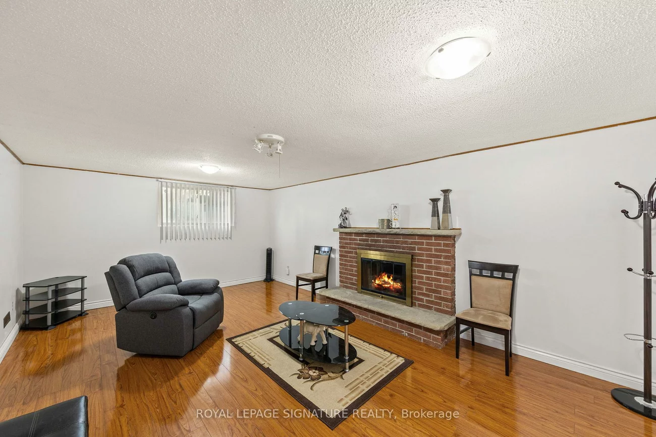 112, Kingswood, Madoc, Brampton