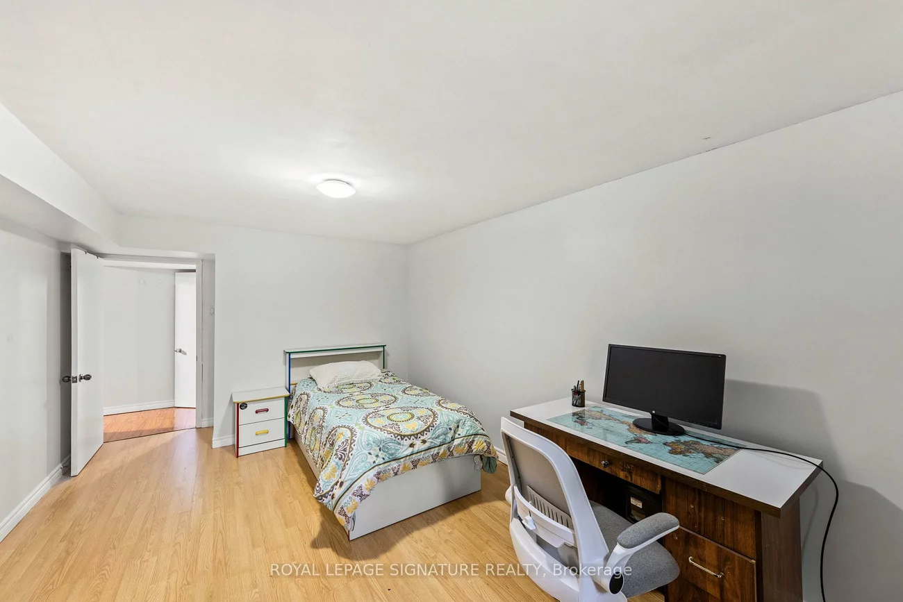 112, Kingswood, Madoc, Brampton