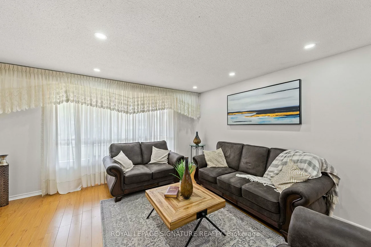 112, Kingswood, Madoc, Brampton