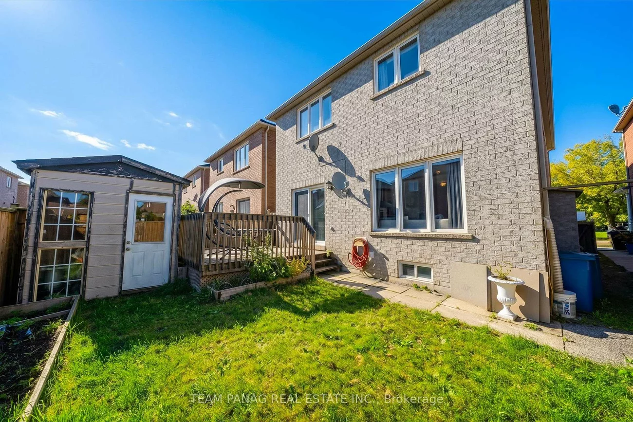18, Snowdrift, Sandringham-Wellington, Brampton