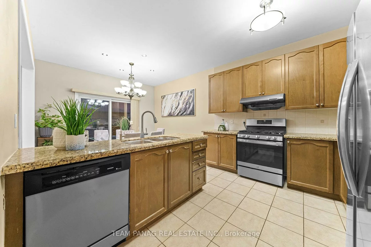 18, Snowdrift, Sandringham-Wellington, Brampton