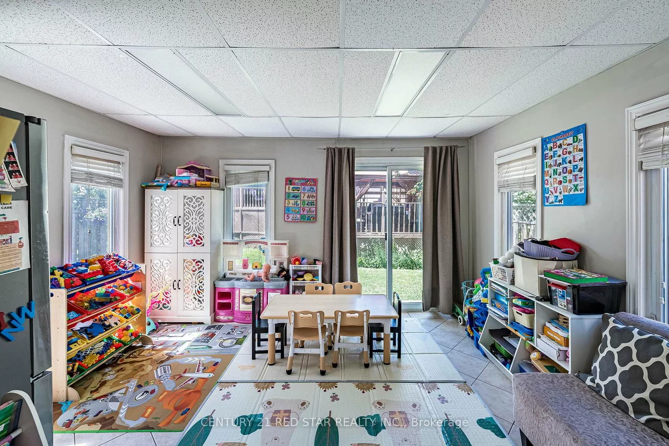 52, Newdale, Westgate, Brampton